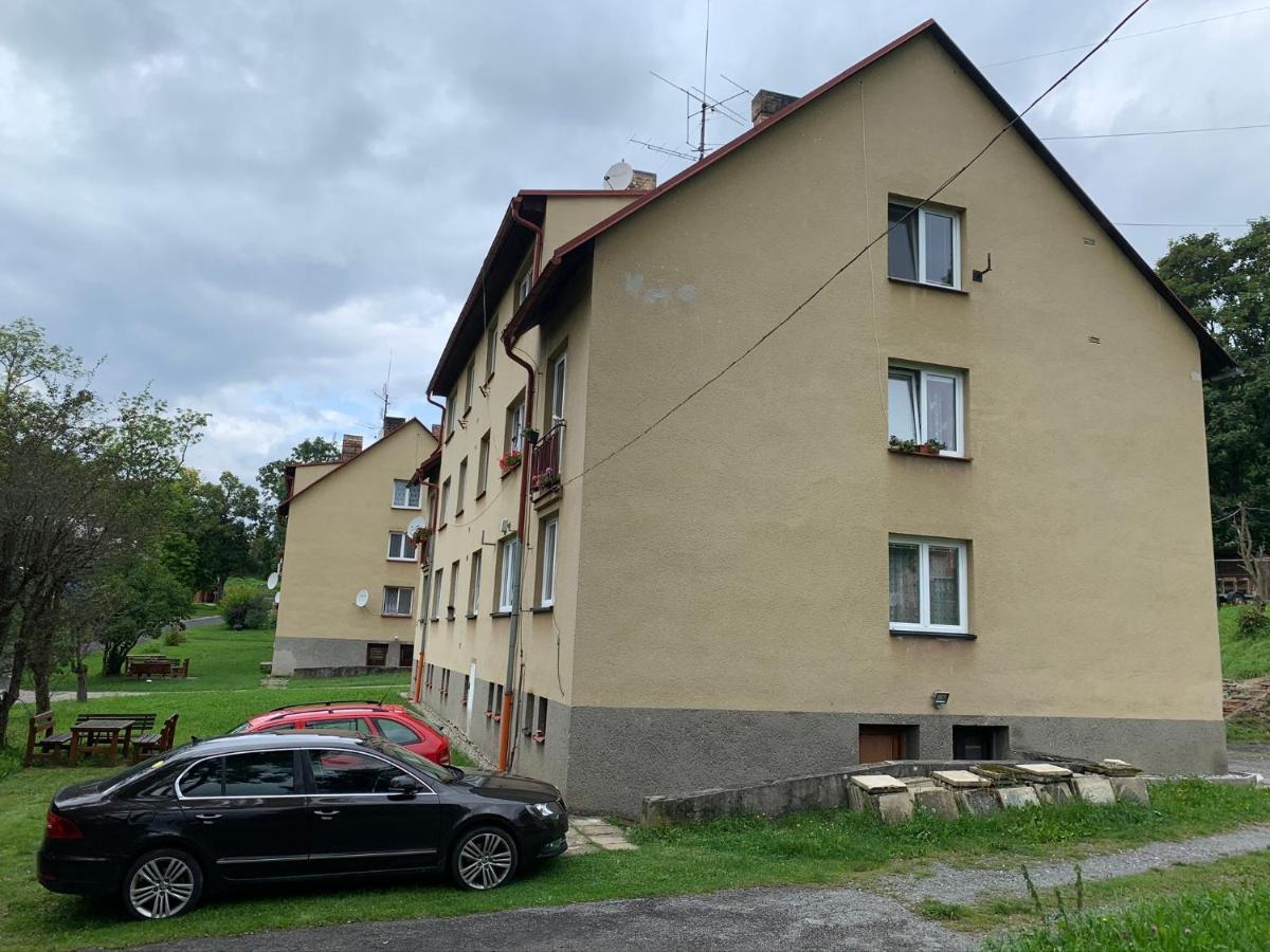 Cely Byt Zelnava Apartment Екстериор снимка
